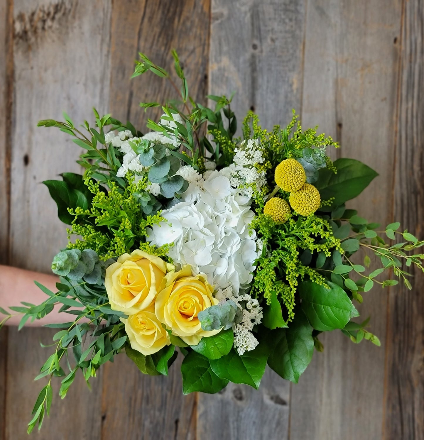 Goldie Handheld Bouquet