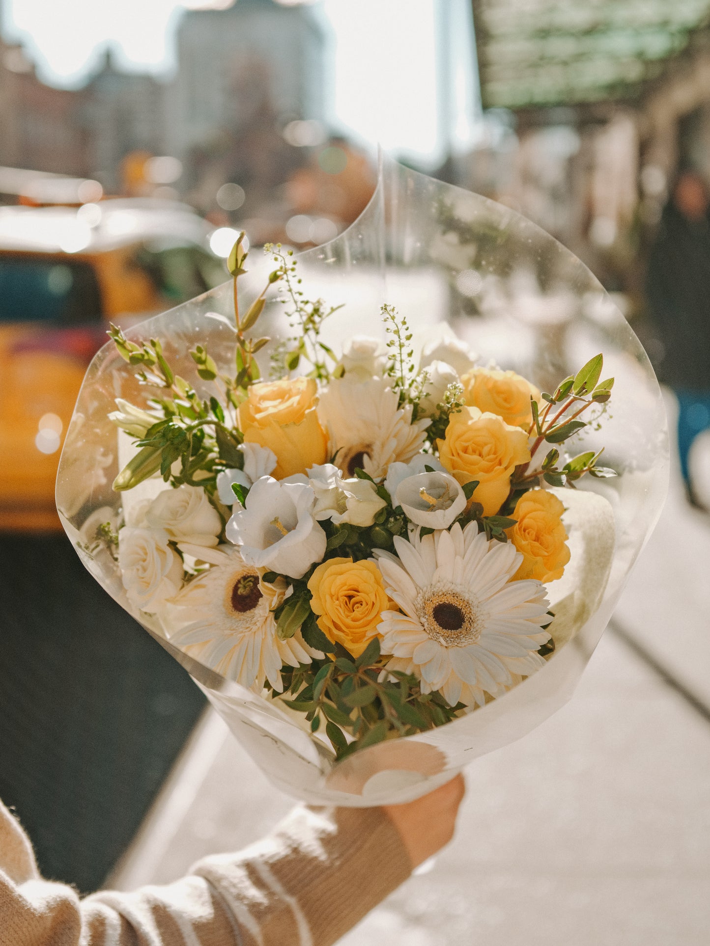 Lemon Zest Handheld Bouquet