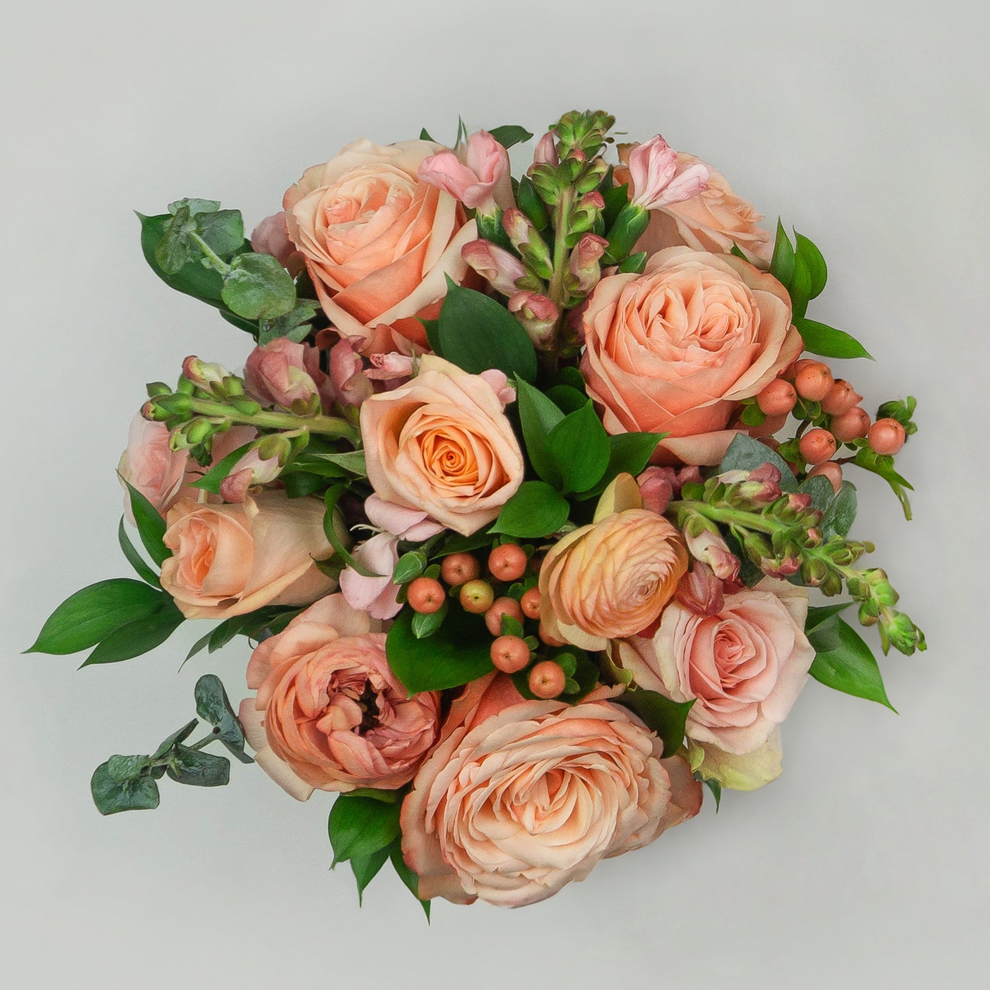 Peach Monochromatic Handheld Bouquet